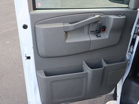 Used 2024 Chevrolet Express 2500 w/ Driver Convenience Package image 17
