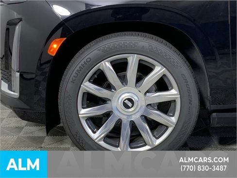 Used 2021 Cadillac Escalade Premium Luxury Platinum image 15