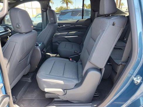 New 2026 Chevrolet Traverse LT w/ Sun and Wheel Package FWD image 6