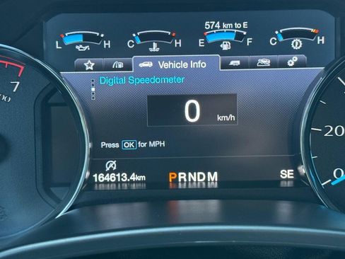Used 2019 Ford Expedition XLT w/ Equipment Group 202A AWD/4WD image 23