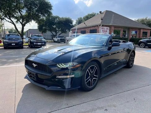 Used 2022 Ford Mustang Premium RWD image 3