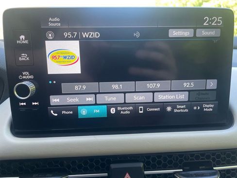 Used 2023 Honda HR-V EX-L image 17