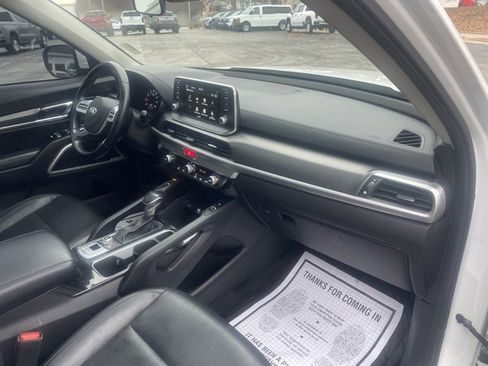 Used 2021 Kia Telluride S image 32