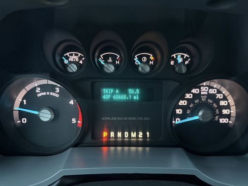 Used 2016 Ford F550 2WD Crew Cab Super Duty image 12