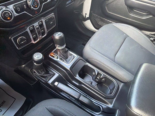 Used 2018 Jeep Wrangler Unlimited Sport S AWD/4WD image 34