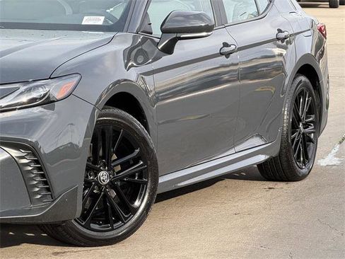 Certified 2025 Toyota Camry SE image 3