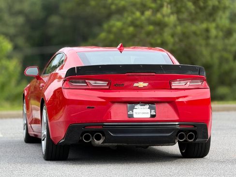 Used 2016 Chevrolet Camaro SS RWD image 5
