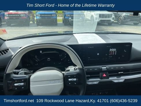 Used 2025 Kia K4 GT-Line FWD image 12