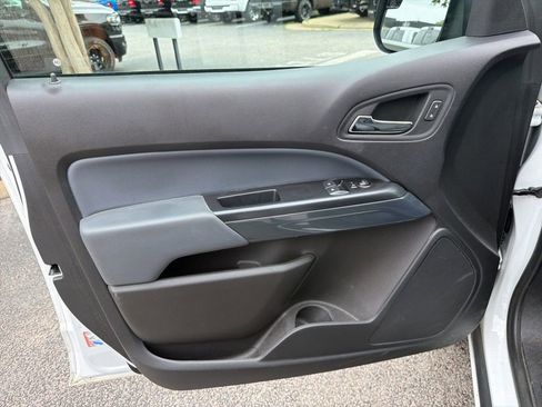 Used 2020 Chevrolet Colorado Z71 AWD/4WD image 13