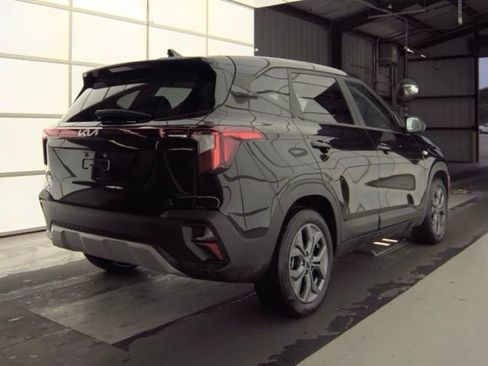 Certified 2026 Kia Seltos LX FWD image 5