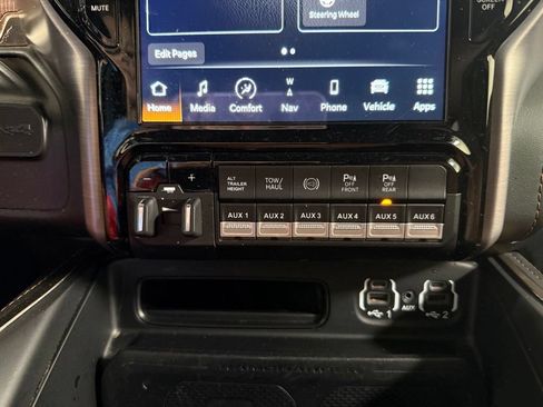 Used 2022 RAM 2500 Limited AWD/4WD image 16