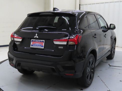 New 2025 Mitsubishi Outlander Sport LE image 3