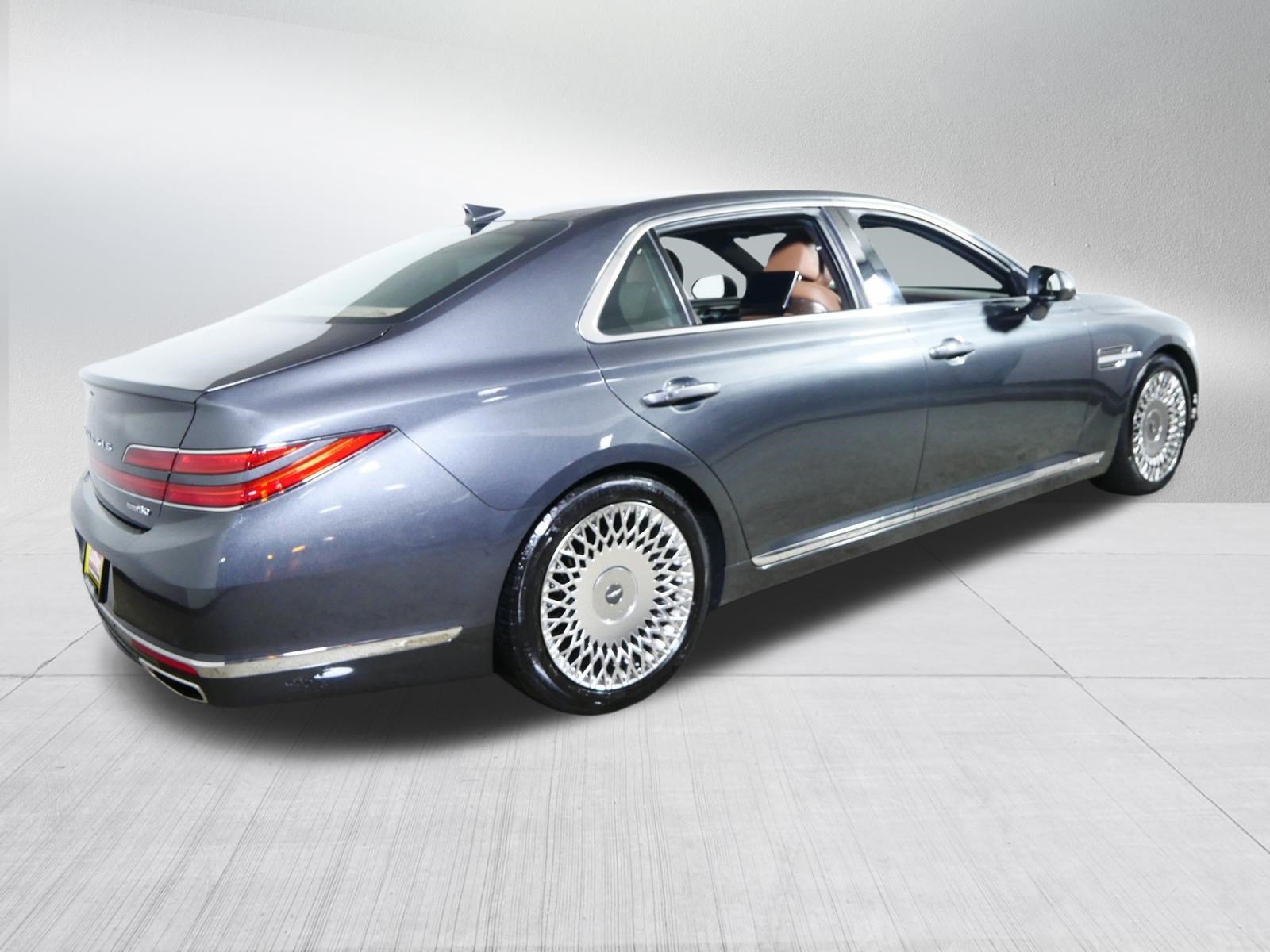 Used 2020 Genesis G90 5.0 Ultimate AWD/4WD image 7