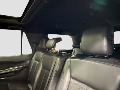 Used 2020 Ford Expedition XLT w/ FX4 Off-Road Package AWD/4WD image 25