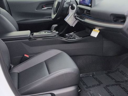 New 2026 Toyota Prius XLE image 29