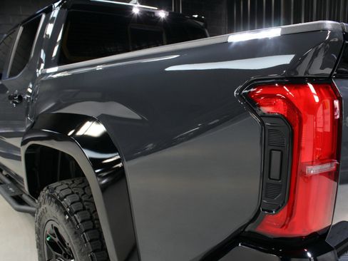 Used 2025 Toyota Tacoma TRD Pro image 11