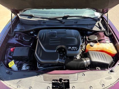 Used 2020 Dodge Charger SXT image 28