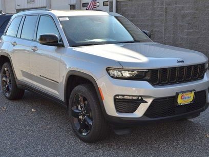 New 2025 Jeep Grand Cherokee Limited w/ Black Appearance Package