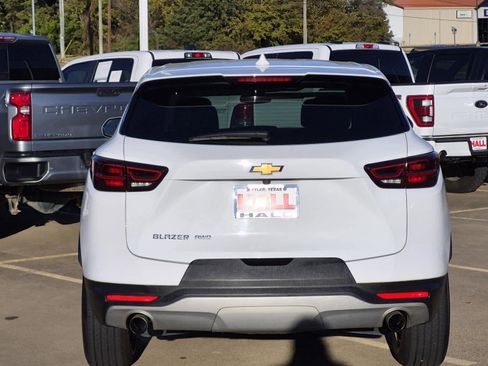 Certified 2025 Chevrolet Blazer LT image 5