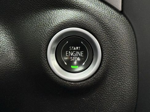 Used 2024 Chevrolet Silverado 1500 Custom image 19