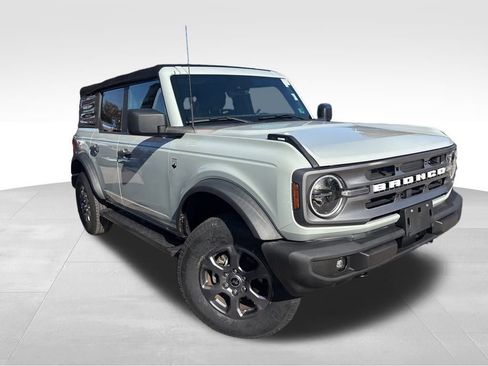 Used 2022 Ford Bronco Big Bend image 9