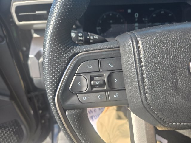 Used 2025 Toyota Tacoma TRD Sport AWD/4WD image 14