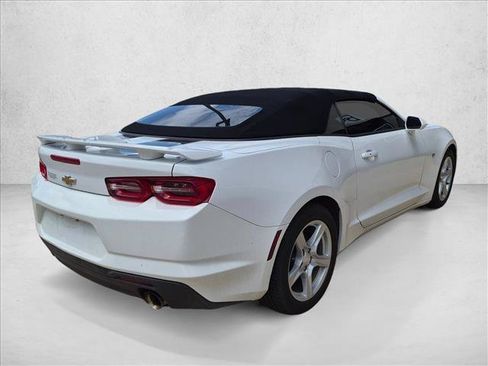 Used 2020 Chevrolet Camaro LT RWD image 5