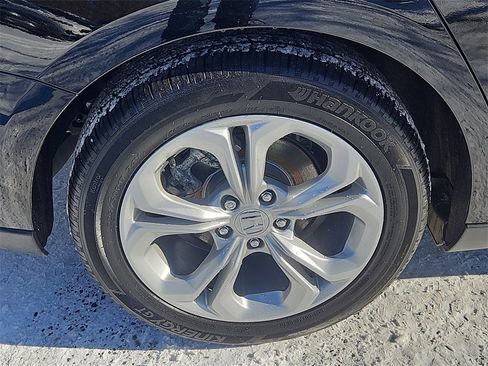 Certified 2023 Honda Accord LX image 9