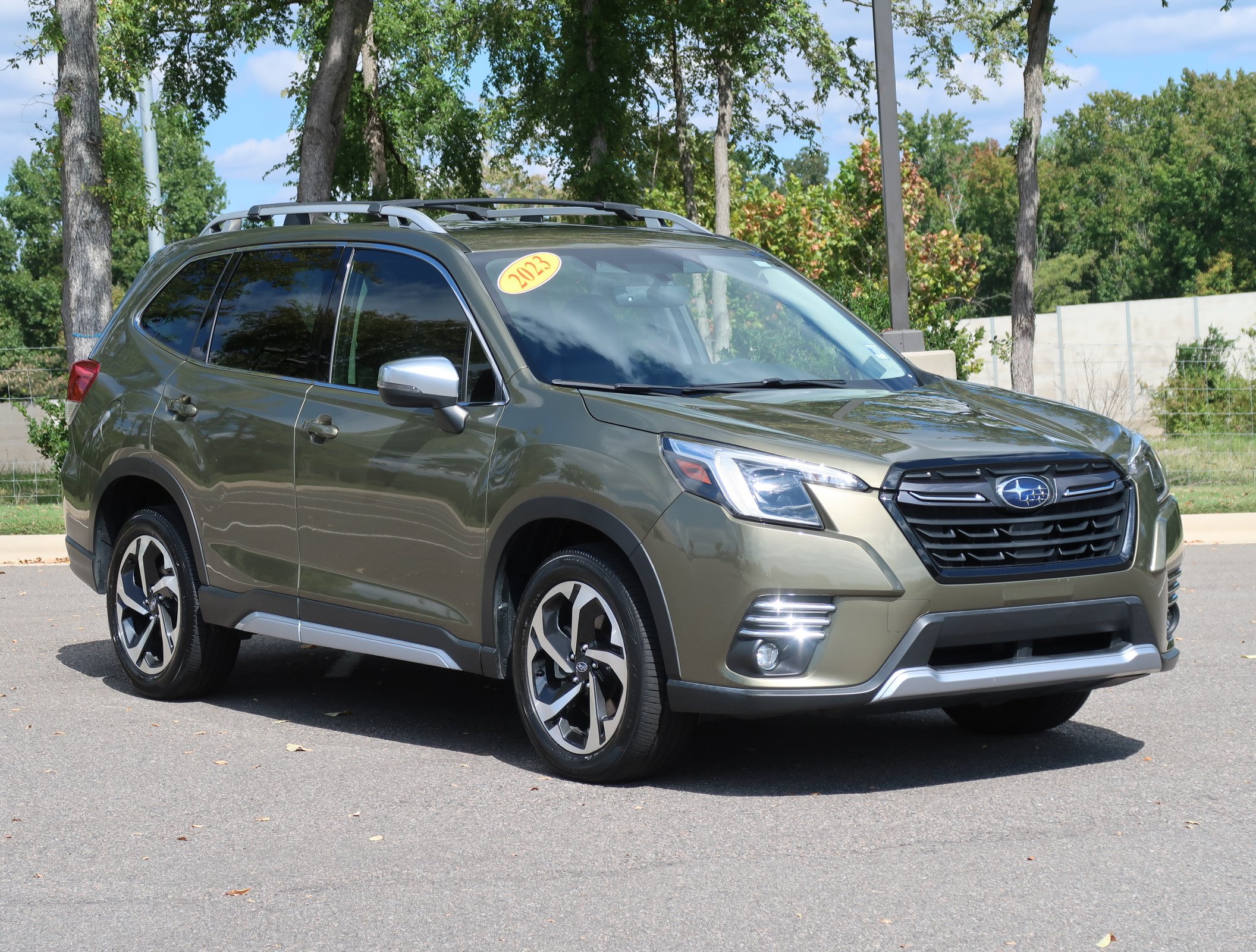Certified 2023 Subaru Forester Touring AWD/4WD image 1