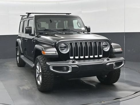 Used 2018 Jeep Wrangler Unlimited Sahara w/ Uconnect 4C Nav & Sound Group AWD/4WD image 39