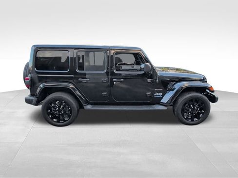 Used 2021 Jeep Wrangler Unlimited Sahara 4xe image 9
