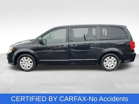 Used 2019 Dodge Grand Caravan SE w/ UConnect Hands-Free Group image 2