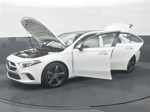 Used 2021 Mercedes-Benz A 220 A 220 image 38