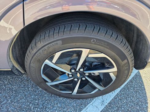 Used 2025 Chevrolet Equinox EV LT image 29