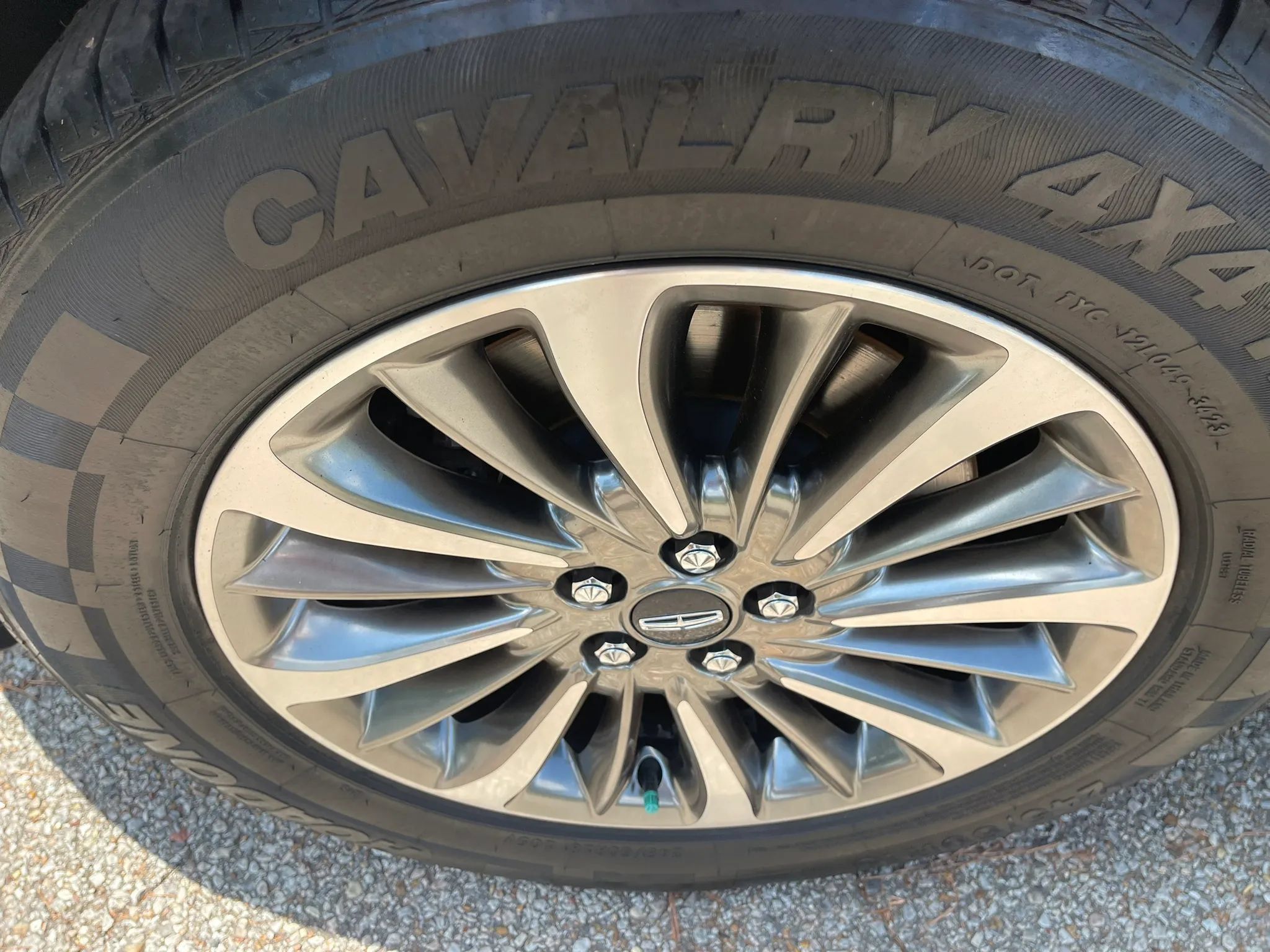 Used 2020 Lincoln Nautilus Reserve AWD/4WD image 9