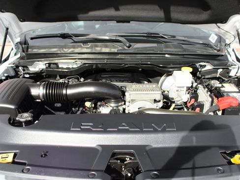 Used 2022 RAM 1500 Laramie image 12