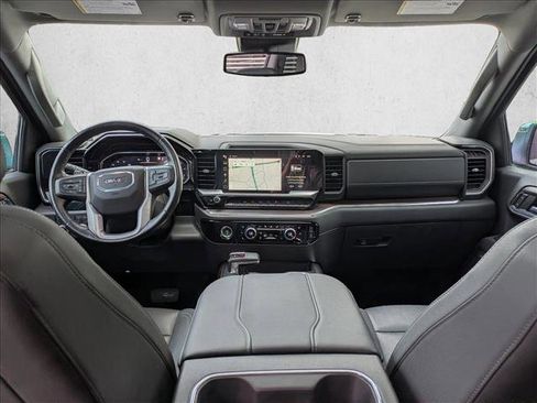 Used 2023 GMC Sierra 1500 SLT image 17