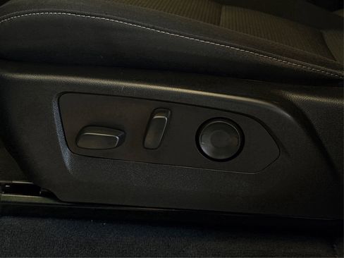 Used 2023 GMC Canyon Elevation w/ Convenience Package image 31