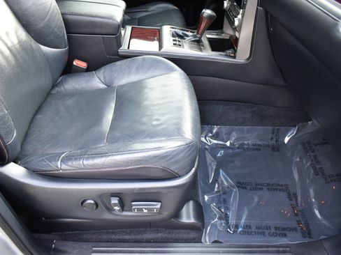 Used 2015 Lexus GX 460 image 32