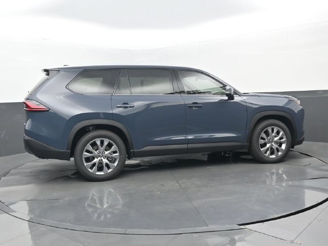 New 2026 Toyota Grand Highlander FWD image 20