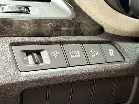 Used 2018 Hyundai Santa Fe Sport image 12