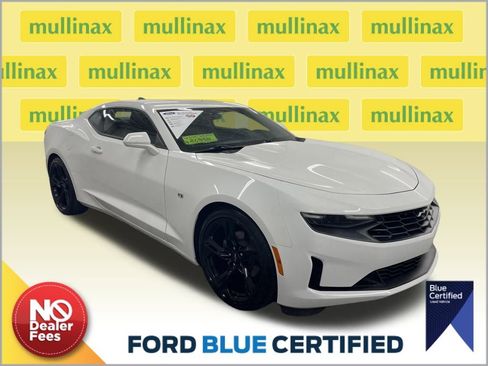Used 2021 Chevrolet Camaro LT image 1