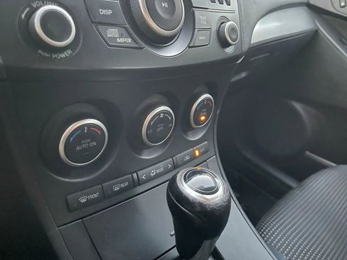 Used 2013 MAZDA MAZDA3 i Touring FWD image 15