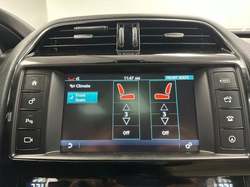 Used 2018 Jaguar XE Premium image 53