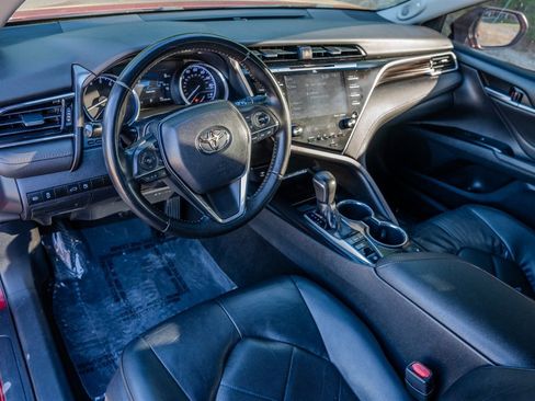 Used 2018 Toyota Camry XLE w/ Audio Package FWD image 14