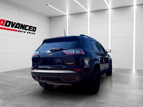 Used 2020 Jeep Cherokee Trailhawk AWD/4WD image 7