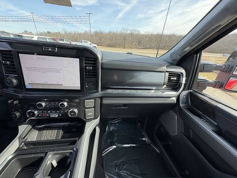 New 2026 Ford F250 Lariat w/ Lariat Premium Package image 26