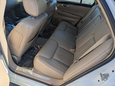 Used 2008 Cadillac DTS w/ Sun And Sound Package FWD image 17