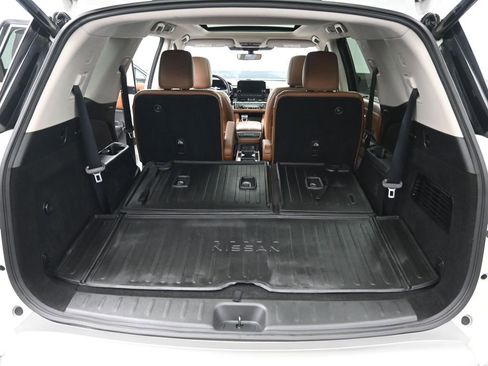 Used 2023 Nissan Pathfinder Platinum AWD/4WD image 36