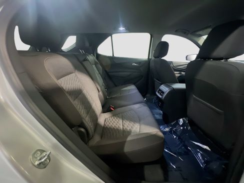 Used 2021 Chevrolet Equinox LT FWD image 19